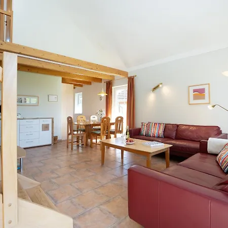Holiday home Reiterhof Rickert Reitweg Meeschendorf
